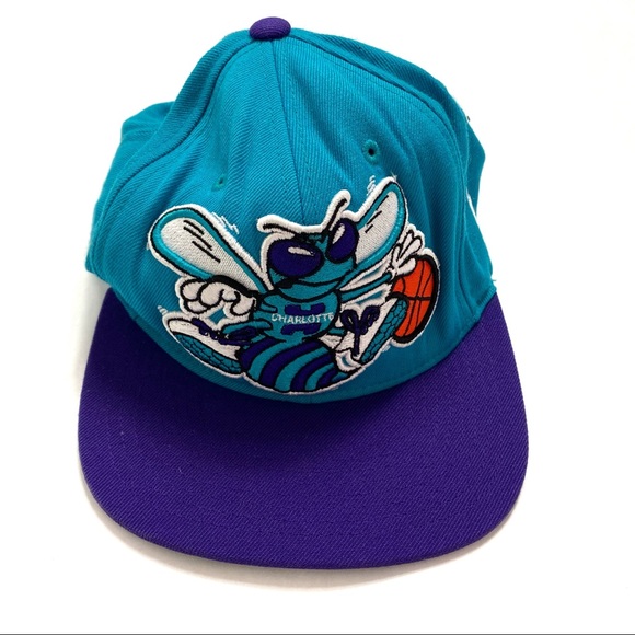 Mitchell & Ness Other - Mitchell & ness Charlotte hornets hat